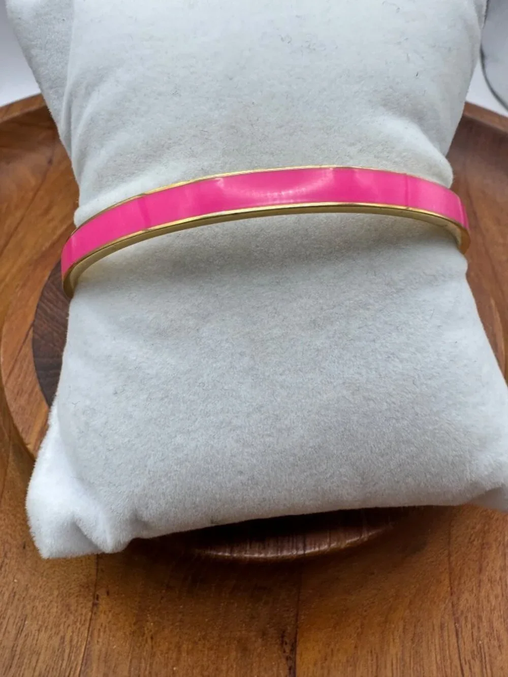 Kate Spade New York Hot To Trot Pink Gold Enamel Slip On Bangle Bracelet - Picture 1 of 8